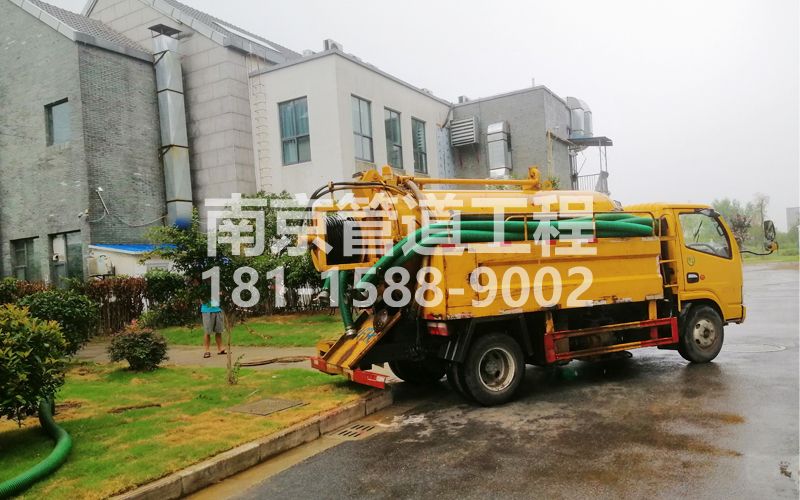 246吉祥庵小区化粪池清理