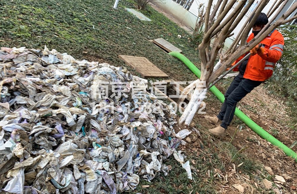 315吉祥庵化粪池垃圾清理