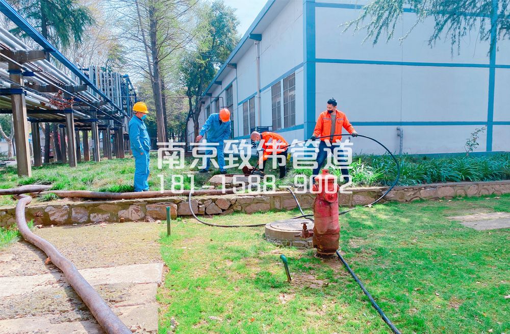 360吉祥庵石化工厂管道清洗